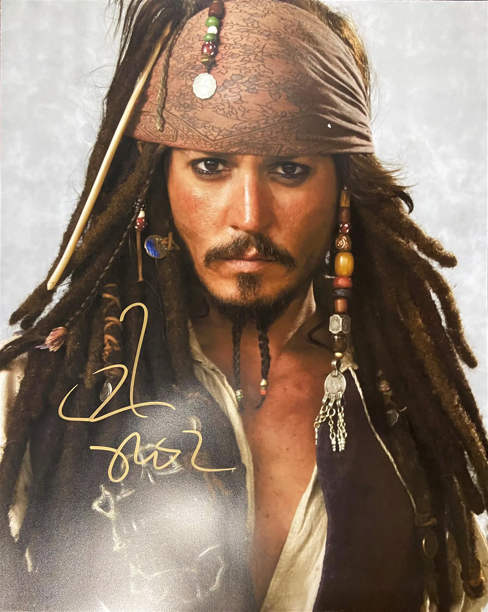 JOHNNY DEPP - Pirates Of The Carribean/Jack Sparrow Originally Signed ...